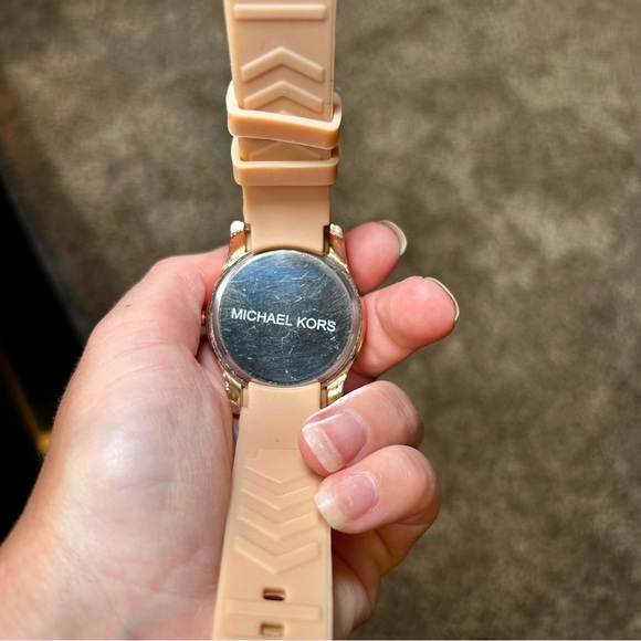Michael Kors Rose Gold Women's Watch with Crystal Bezel, Rubber Band - Picture 5 of 7
